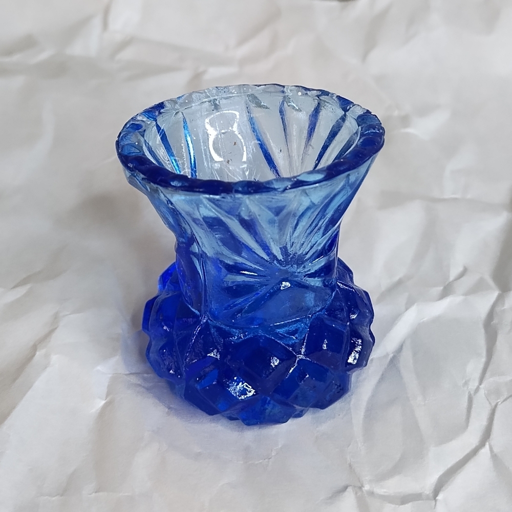Vintage Blue Thistle Vase Toothpick Holder